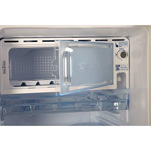 Image of CROMA 170 L 3 Star Direct Cool Single Door Refrigerator (CRAR0211, Silver)