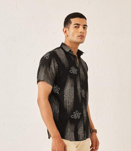 Image of Majestic Man Men's Slim Fit Pure Cotton Printed Casual Shirt - Short Sleeve | Premium Breathable Fabric | Modern Geometric Design