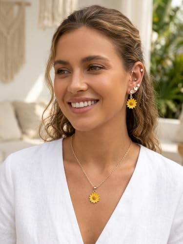 Image of Sunflower Pendant Necklace and Earrings Jewellery Set, Gold
