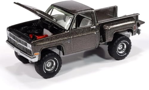 Auto World Muscle Trucks 1:64 1981 Chevy Silverado miniatura 1