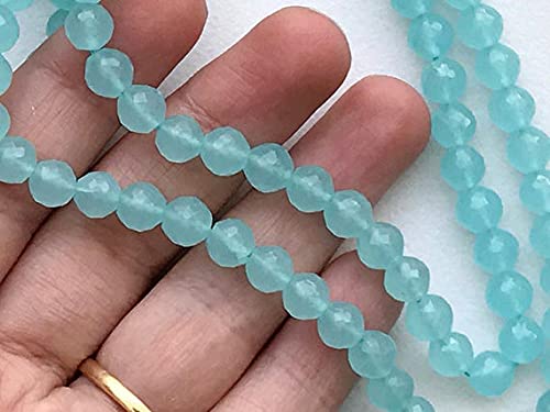 Calcédoine aqua véritable façonnée en perles rondes facettées de 6.5mm pour joaillerie fine