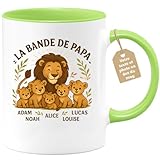 Personnalisable avec les prénoms, ce mug devient un cadeau unique et personnel pour votre papa. Parfait pour un anniversaire ou la fête des pères, il célèbre le lien spécial entre un père et ses enfants avec une touche d'humour et beaucoup d'amour.