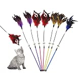 Fácil de usar: todos los juguetes de plumas para gatos, incluidas las partes que les interesan a los gatos. Puede atraer la atención de los gatos muy fácilmente. Los juguetes interactivos para gatos pueden hacer que el gato salte, voltee y haga más ejercicio, lo que puede reducir que muerdan o rayen los muebles. Al mismo tiempo, los teasers pueden ayudar a los gatos a fortalecer la confianza y acercarse a ti.