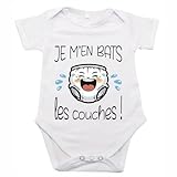 maroma [10 3] Body Je m'en Bat les Couches Bébé Humour Garçon/Fille /3 Mois/Idée Cadeau Naissance Original Parrain Bapteme Futur Papa Parents