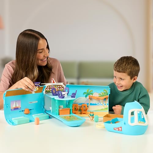 Bluey 3-in-1 Transforming Plane Playset, Transforms From A Plane To A Resort and a Boat! Opens Up To Expand Out To A 27 Inch/ 70cm Wide Holiday Vacation Resort Playset, Over 25 Sounds And Phrases - Image 9