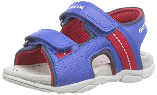 Agasim è un sandalo bambino dal look classico, vero e proprio passe-par-tout dell'estate. Confortevole, facile da calzare e da regolare, è realizzato in lycra e materiale effetto pelle