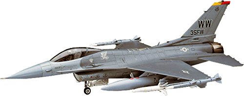 Preisvergleich Produktbild Hasegawa PT32 - F-16CJ Fighting Falcon Mi