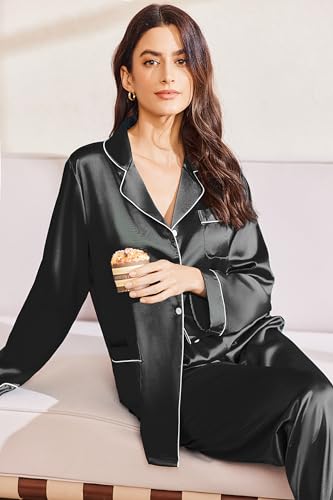 Pajamas - image 7