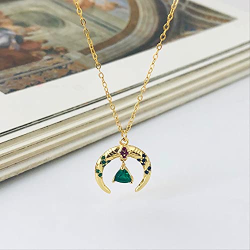 Collier lune et cristal vert le cadeau de mariage idéal