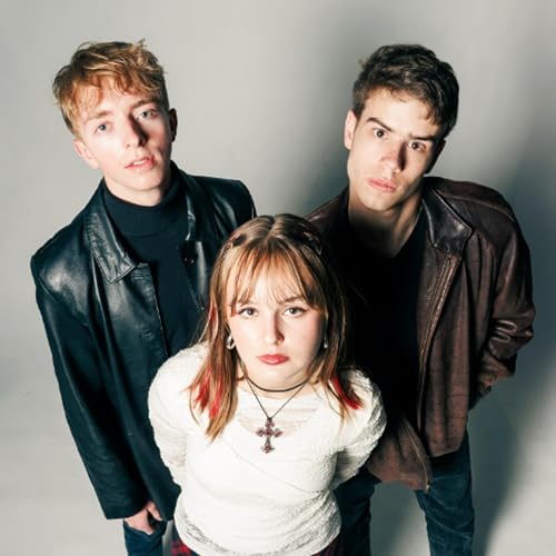 Local rock band celebrates one year anniversary with concert Podcast Por  arte de portada