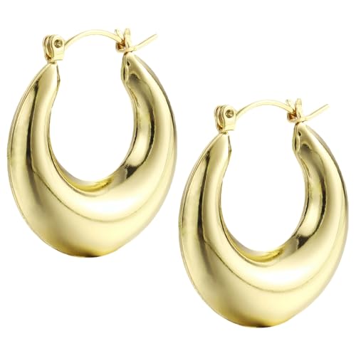 Boucles d'oreilles dorées en U légères contre les lobes fatigués