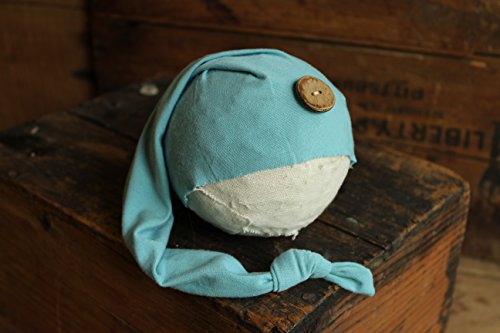 AMOS and SAWYER Knotted Sleeping Hat, Newborn Photography Prop (Newborn, Black - Star Button)