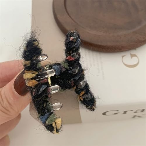Pequeñas pinzas de pelo peludas mini para mujer miniatura 4