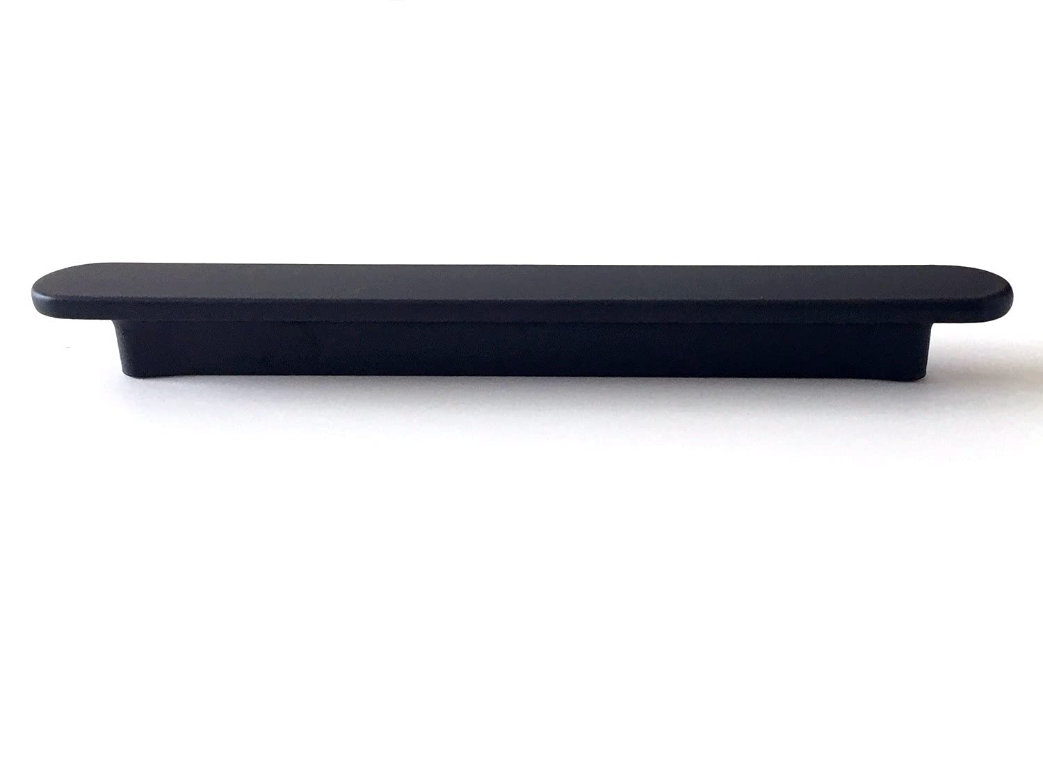 Tiradores negro mate de 192 mm para renovar los armarios de tu cocina con elegancia