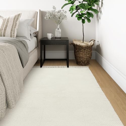 Collive Comfy Area Rug 4' X 6' thumb #1