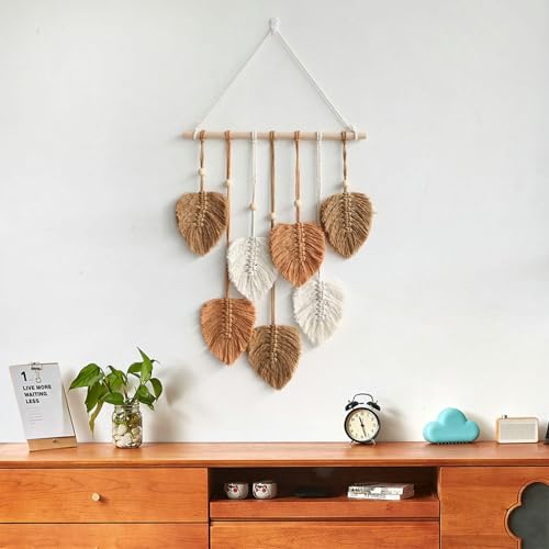 Tenture murale feuilles franges KnSam pour créer un salon cosy bohème