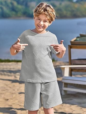 Haloumoning Set di abbigliamento estivo per ragazzi, in tinta unita, a maniche corte, con pantaloncini elastici, casual, con struttura