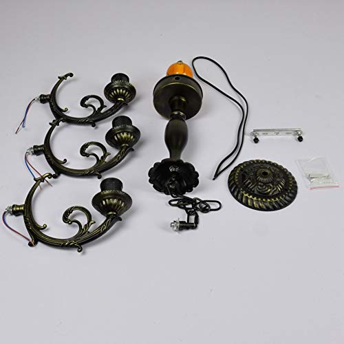 Lustre Tiffany vitrail romain 3 bras pour sublimer un plafond bas