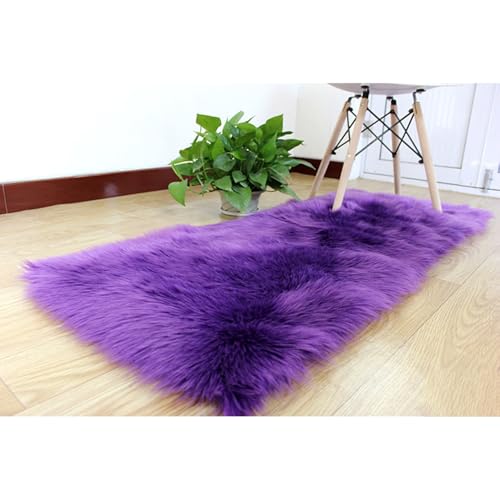 Tapis en fourrure synthétique à poils longs et dossier isolant