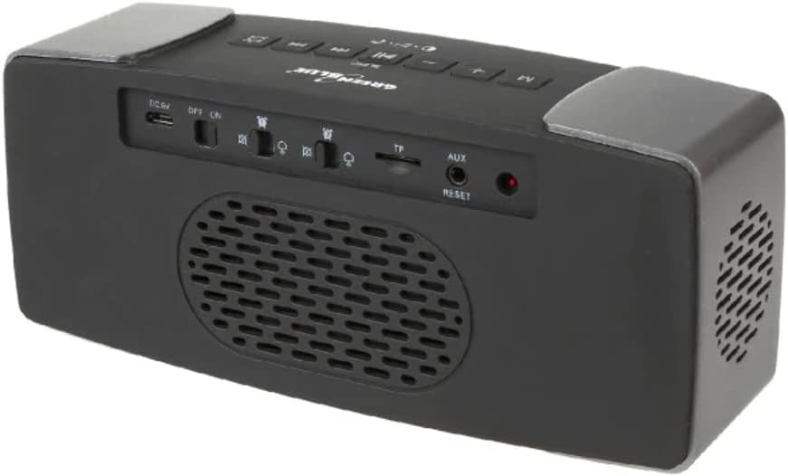 Z powrotem view of Green Blue GB200 Radio Alarm Clock showing ports and switches