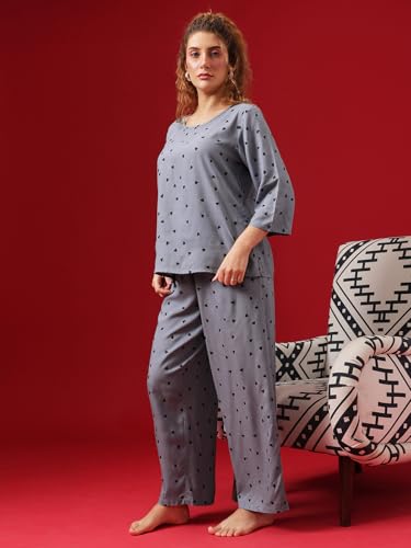 Image of Clovia Women Rayon Night Suit- Printed, Top & Pyjama Set