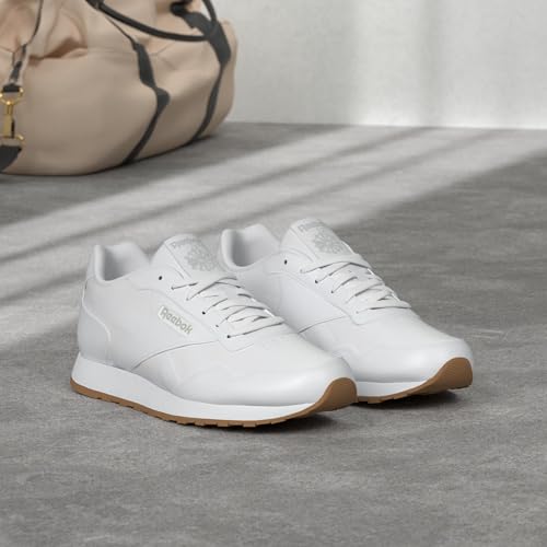 Reebok Women's Classic Harman Run Sneaker2