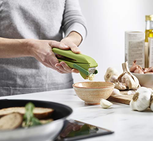 Joseph Joseph CleanForce Garlic Press - Garlic Mincer with Trigger-Operated Wiper Blade & Handy Cleaning Tool, Green by Joseph Joseph - Image 5