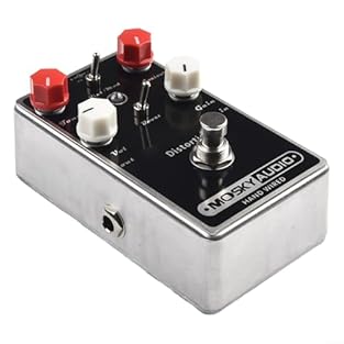 【Versatile Distortion Effects】This guitar effect pedal offers a wide range of distortion effects, from vintage to modern, allowing you to find your desired tone. It also features a boost switch for added versatility. 【Precise Control】Equipped with fo...