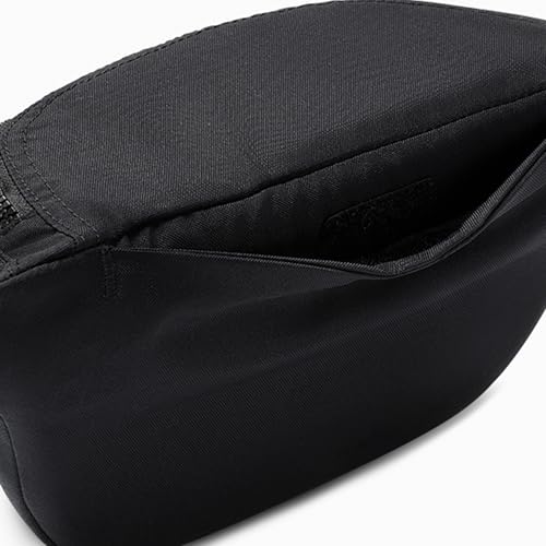 Riñonera Converse SP Go 2 Sling para evitar bolsillos llenos al caminar 4