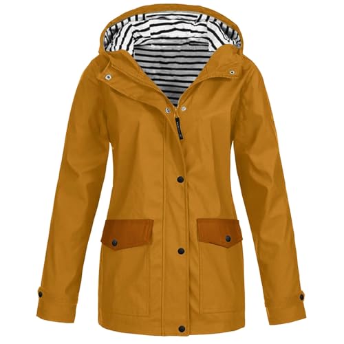 Vestes pour la randonnée femme légères contre le vent et les averses soudaines