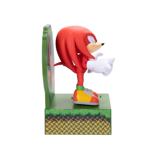 Sonic the Hedgehog 6-inch Knuckles Action Figure with Customizable Face Expressions and Holographic Display Base. Ages 14+ (Officially Licensed by Sega) by JAKKS Pacific - Image 2