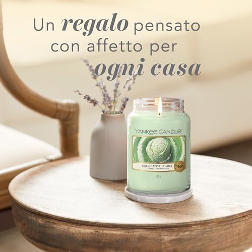 Yankee Candle Scented Candle | Candela in giara grande della Sorbetto Alla Mela Verde | Candele a lunga combustione: fino a 150 ore | Regali perfetti per le donne - Immagine 5