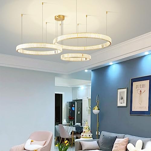 Lustre de luxe résolvant le manque de luminosité des grands salons modernes