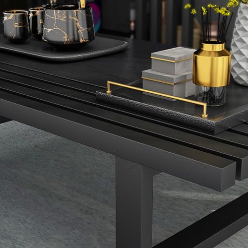 Table basse en bois compacte pour optimiser les petits salons au sol