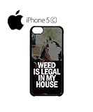 **Magnifique coque pour Iphone 4 - 4S parfaitement sculpté et ajustée au bouton de fonctionnement du téléphone qui vous assure une bonne protection contre les rayures. Son design original vous offre une coque de téléphone personnalisé et au coloris de votre choix.