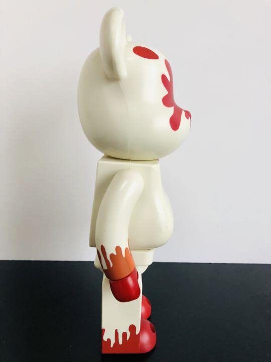 Amazon.co.jp: ベアブリック血みどろ 400% 甲本ヒロト作 (激) : おもちゃ