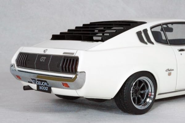 Amazon | 1/18 ミニカー セリカ 1600GT LB (TA27) / ホワイト