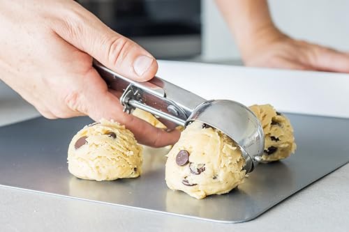 Cuchara de metal tradicional para helados KitchenCraft, 21 cm (8,5"), plateada