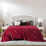 USAGES DIVERS: Profitez de bonnes heures de votre famille avec plaid canape en flanellemoelleux et chauds de Bedsure tout en vous blottissant et en regardant vos émissions de télévision préférées sur le canapé.Apportez plus de douceur et de confort pour une sieste au lit avec notre couverture polaire. Parfait pour une utilisation à l'intérieur et à l'extérieur afin de fournir une chaleur continue à temps froid, en particulier pour le camping et les pique-niques.