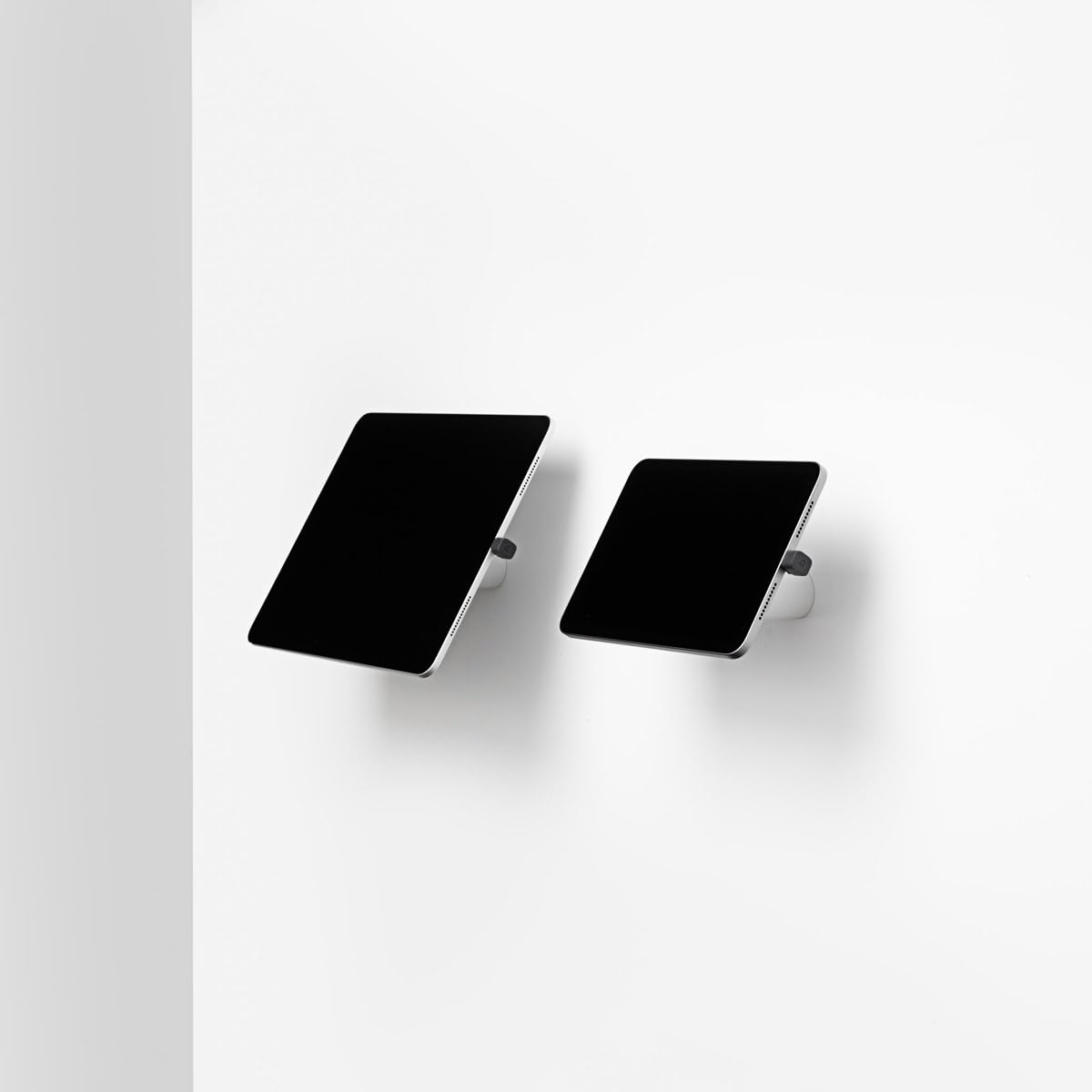 BOUNCEPAD Core Wallmount – bezpieczny uchwyt ścienny, kompatybilny z tabletami i iPadem (czarny)