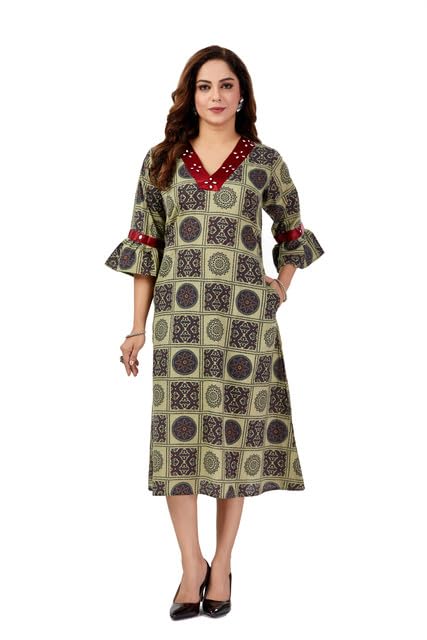 Bharat Expressions Women Cotton Trendy Comfortable Wear V-Neck Regular Fit in Green Bandhani with Tiled Patch Print Casual A-Line Kurti (Green Bandhani Tile) Bharat Expressions Women Cotton Trendy Comfortable Wear V-Neck Regular Fit in Green Bandhani with Tiled Patch Print Casual A-Line Kurti (Green Bandhani Tile)