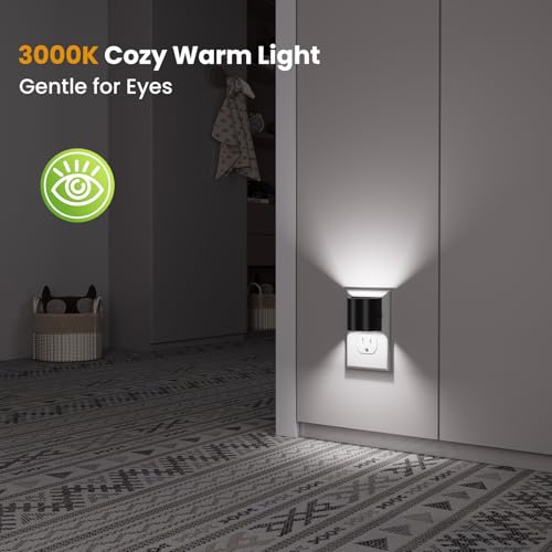 Image of Night Light, Night Lights Plug into Wall, 2 Pack, Dim LED Nightlight with Dusk to Dawn Sensor, 5000K Daylight White Dimmable Plug in Night Light, Up & Down Lighting for Bedroom, Bathroom, Hallway
