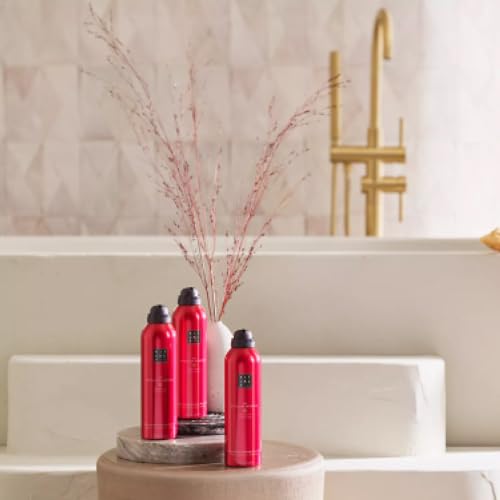 Descubre la mejor manicura y pedicura de LugoPulsa aqui 👈🏼 y pide cita RITUALS-The-Ritual-of-Ayurveda-Pack-ahorro-con-3-espumas-de-ducha–Geles-de-ducha-con-rosa-india-y-aceite-de-almendra–Gel-de-ducha-equilibrante–Value-Pack-3-x-200-ml