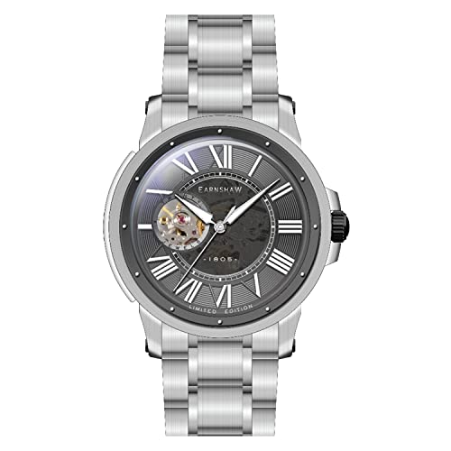 I dettagli più raffinati: il Comet Open Heart Skeleton Automatic presenta una cassa in acciaio inossidabile di 42 mm di diametro, un bracciale in acciaio inossidabile massiccio da 22 mm e resistenza all'acqua fino a 50 m.