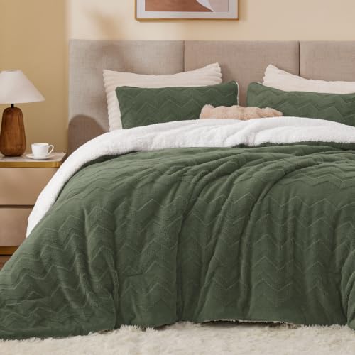 Image of BEDELITE Fluffy Sherpa Queen Comforter Set,Dark Green