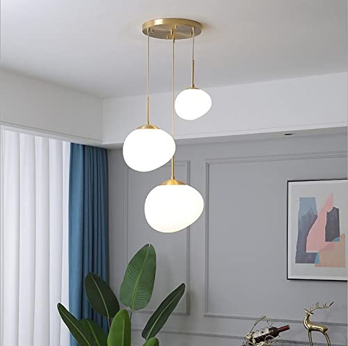 Lampe à suspension en verre dépoli pour éclairer votre salon moderne