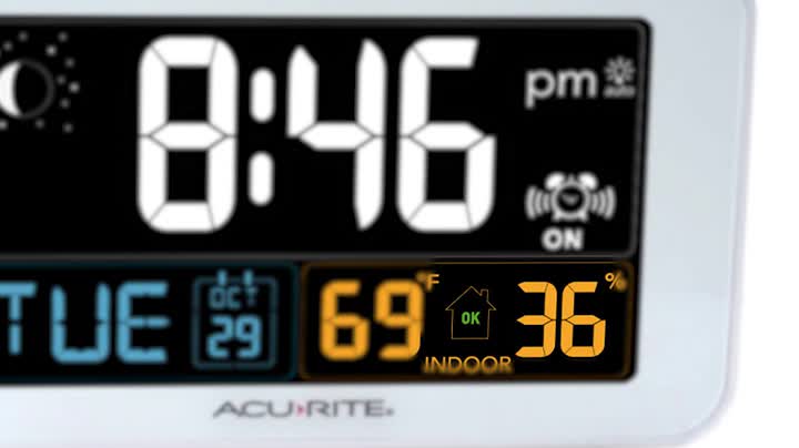 AcuRite Intelli-Time Digital Alarm Clock With USB Charger - Temperature & Humidity Display