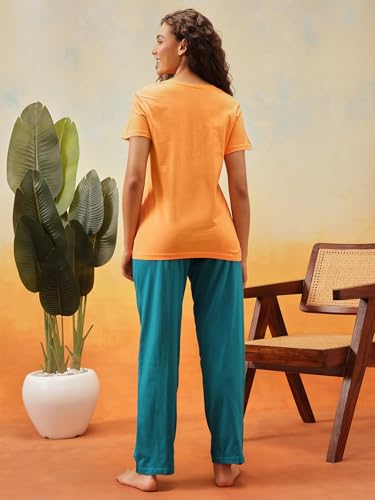 Image of Clovia Women's Cotton Printed Top & Pyjama Nightsuit Set