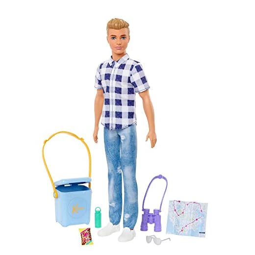 Barbie Cosa de dos Ken de camping Muñeco rubio con camisa de cuadros, vaqueros y accesorios de excursión, juguete +3 años (Mattel HHR66)