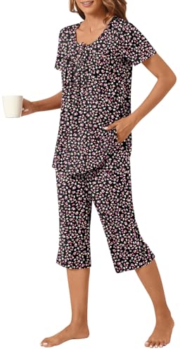 Image of Womens Summer Pajama Sets 2 Piece Short Sleeve Top and Capri Pants Plus Size Ladies Lounge Pjs Sets with Pockets
